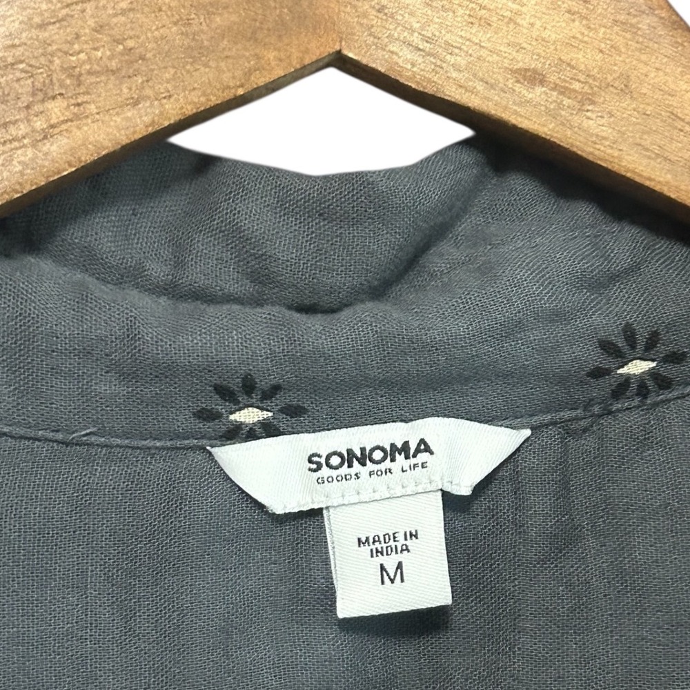 SONOMA Goods for Life Womens Gray Embroidered Button Up Shirt Top Size Medium - Picture 4 of 6